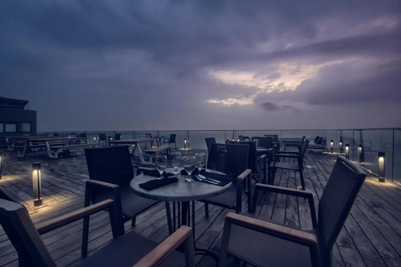 Pledge Scape Hotel Negombo 5*,  Sri Lanka